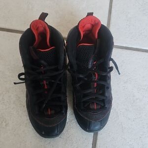 Nike Black Sneakers with Red Lining